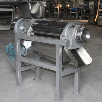 Cold press fruit juicer extractor machine mango processing plant